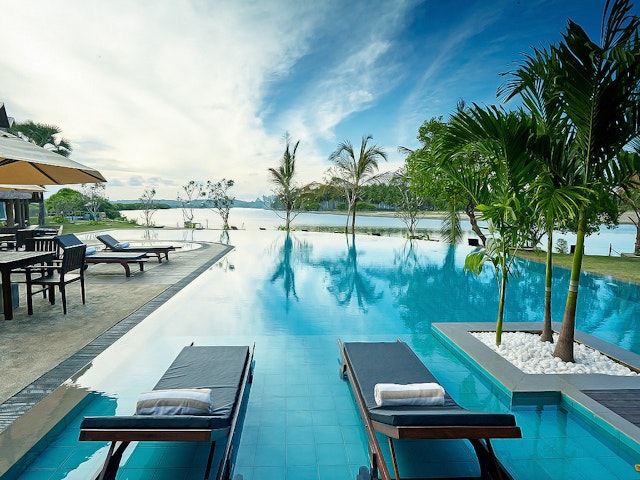 Amaranthe Bay Resort & Spa