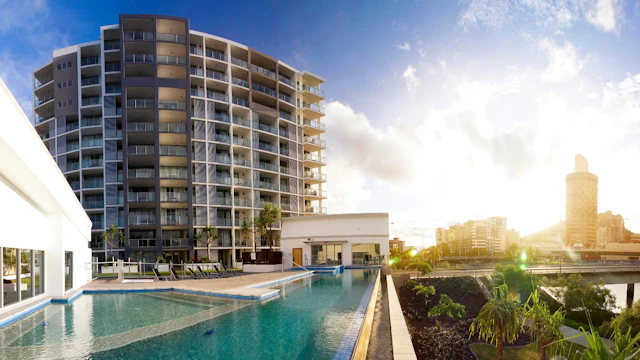 Oaks Townsville Gateway Suites