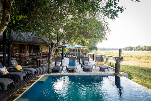 Umkumbe Safari Lodge Riverside