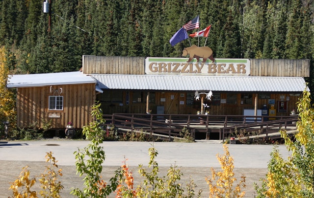 Denali Grizzly Bear Resort
