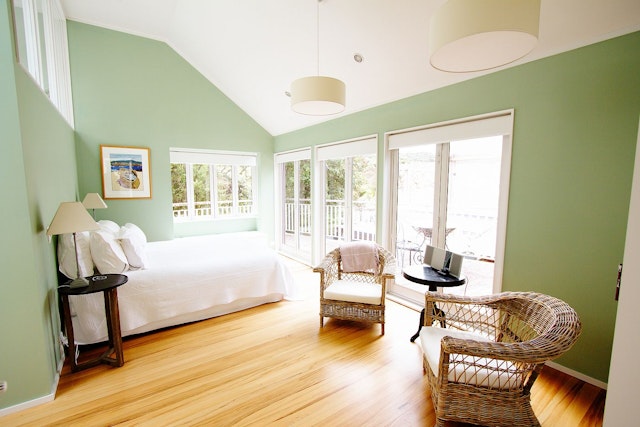 970 Lonely Bay Lodge