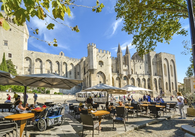 France Itinerary 14 Days: 2-Week Route Through Paris, Bordeaux & the Riviera