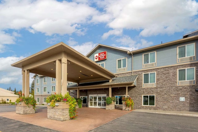 Best Western Plus Chena River Lodge