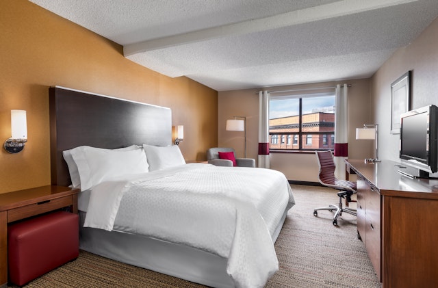 Kingston Market Square Hotel