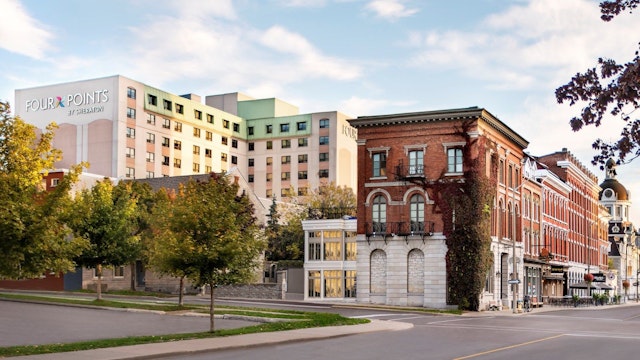 Kingston Market Square Hotel