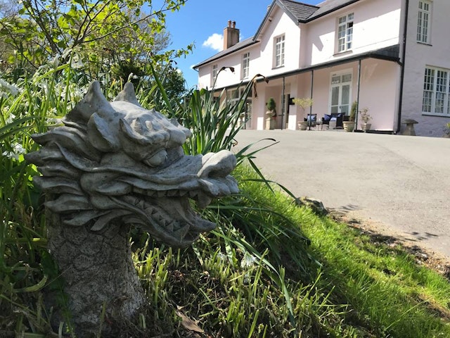 Plas Dinas Country House